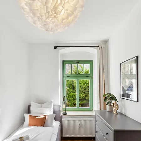 Simply Cozy By Simple Pleasures Apartments, Kaßberg, Messenähe, Highspeed Wlan Apartment