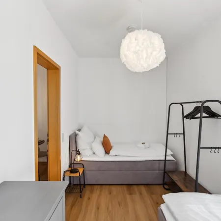 Apartment Simply Cozy By Simple Pleasures Apartments, Kaßberg, Messenähe, Highspeed Wlan *